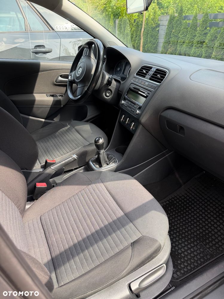 Volkswagen Polo - 10