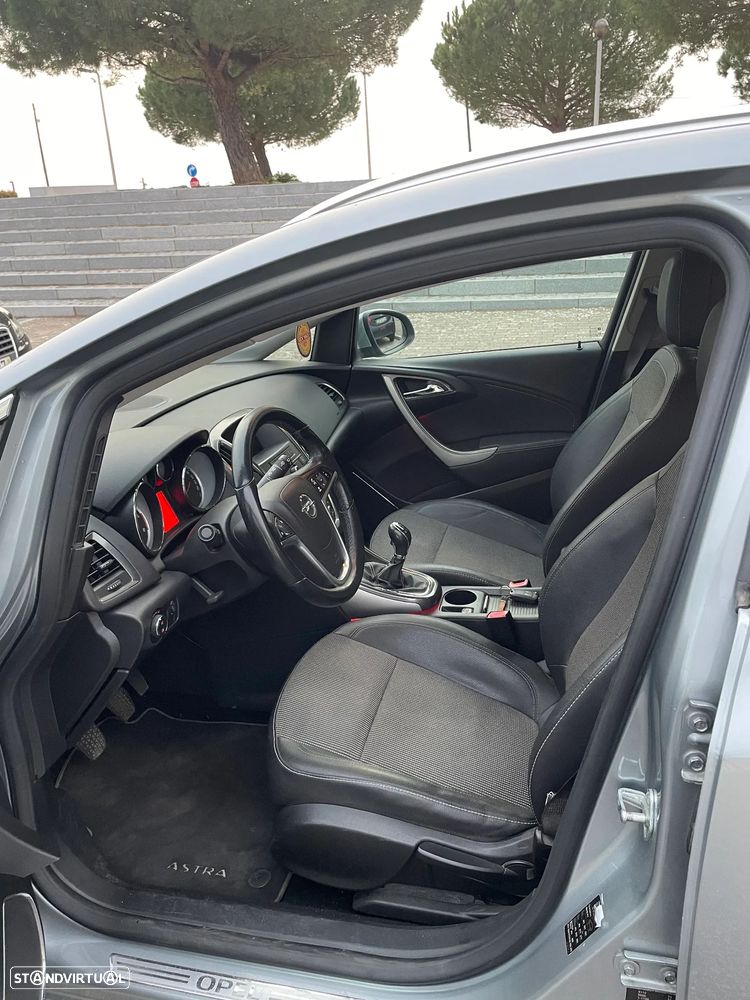 Opel Astra Sports Tourer 1.7 CDTi Cosmo - 2