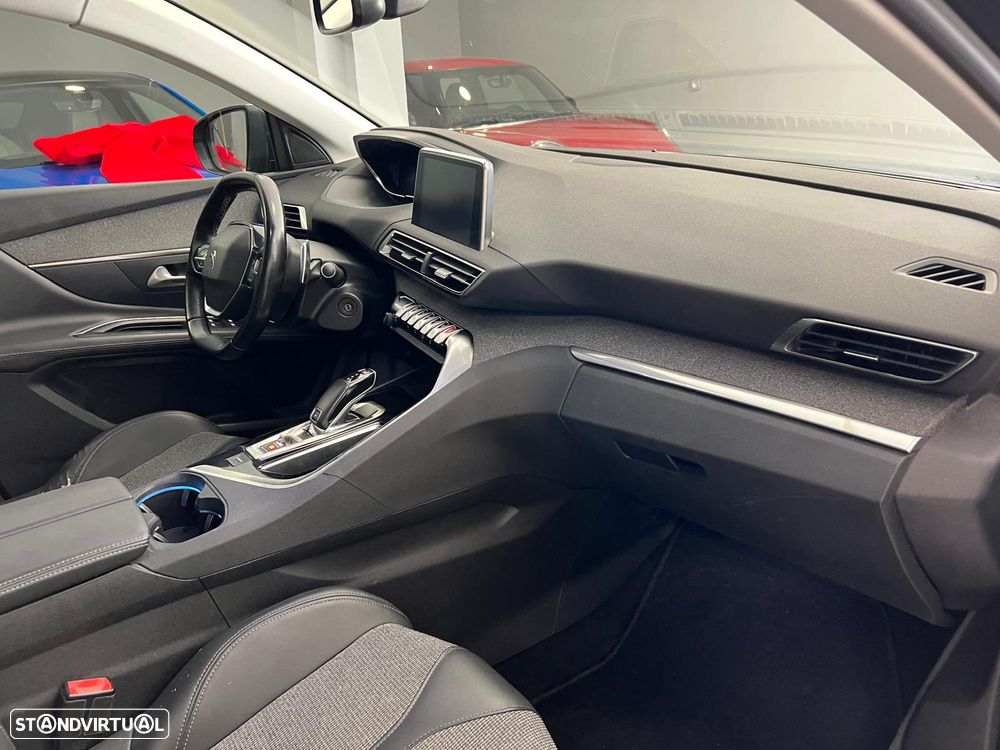 Peugeot 3008 BlueHDi 130 Stop & Start EAT8 Allure - 22