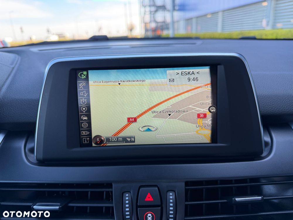 BMW Seria 2 218d Sport Line - 31