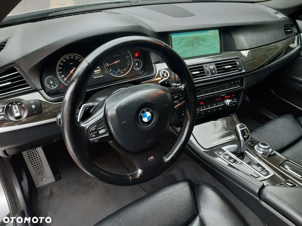 BMW Seria 5 520i Sport-Aut - 17