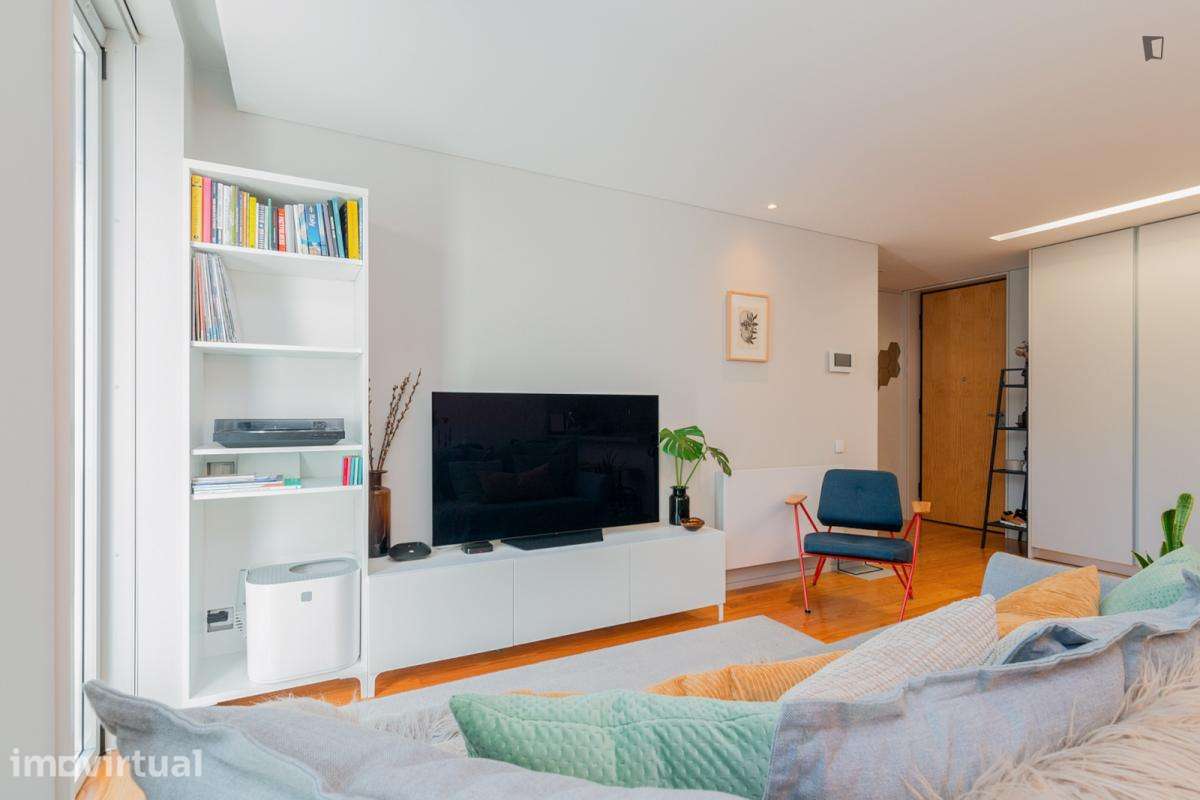 Apartamento com 1 quartos - localizado em Cedofeita Porto - Grande imagem: 4/24