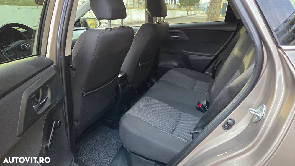 Toyota Auris - 17
