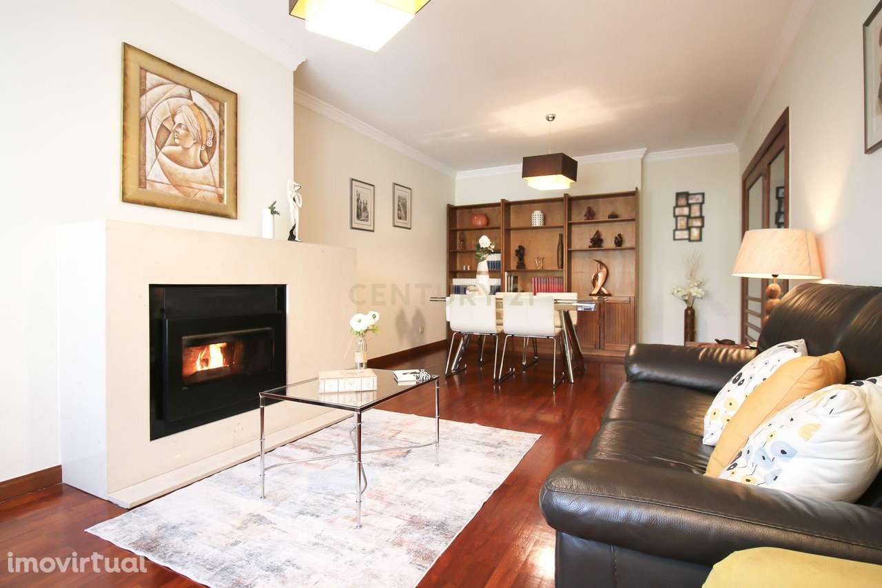 Elegância e Exclusividade no Bairro das Artes T3 Remodelado | Rua Migu - Grande imagem: 3/39