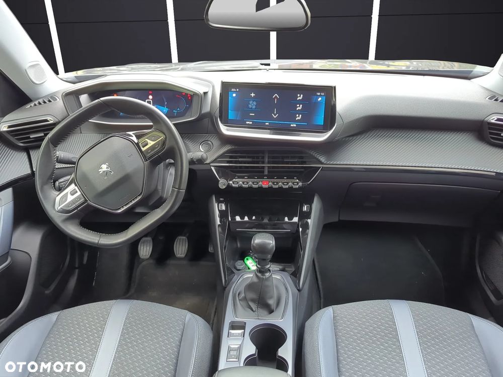 Peugeot 2008 1.2 PureTech Allure S&S - 23
