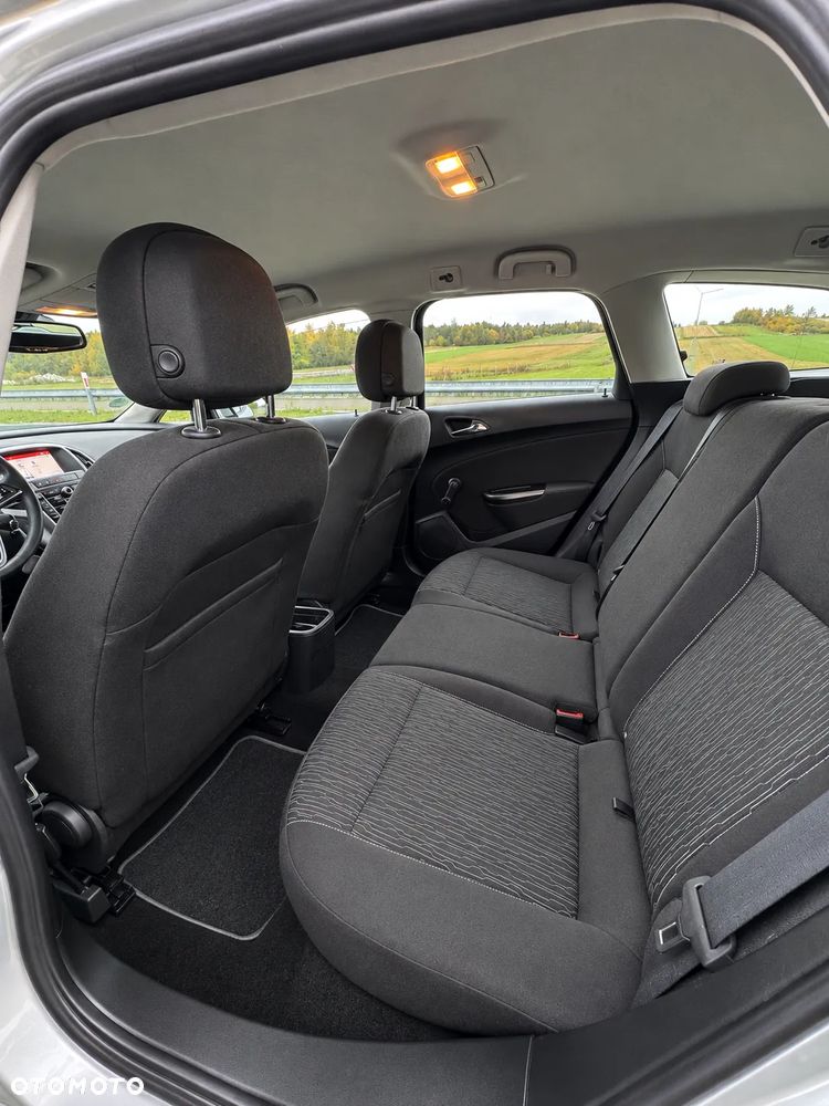 Opel Astra 1.6 CDTI Sport - 21
