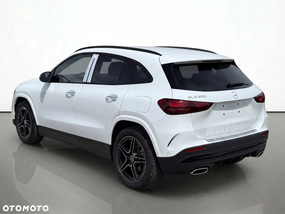 Mercedes-Benz GLA - 6