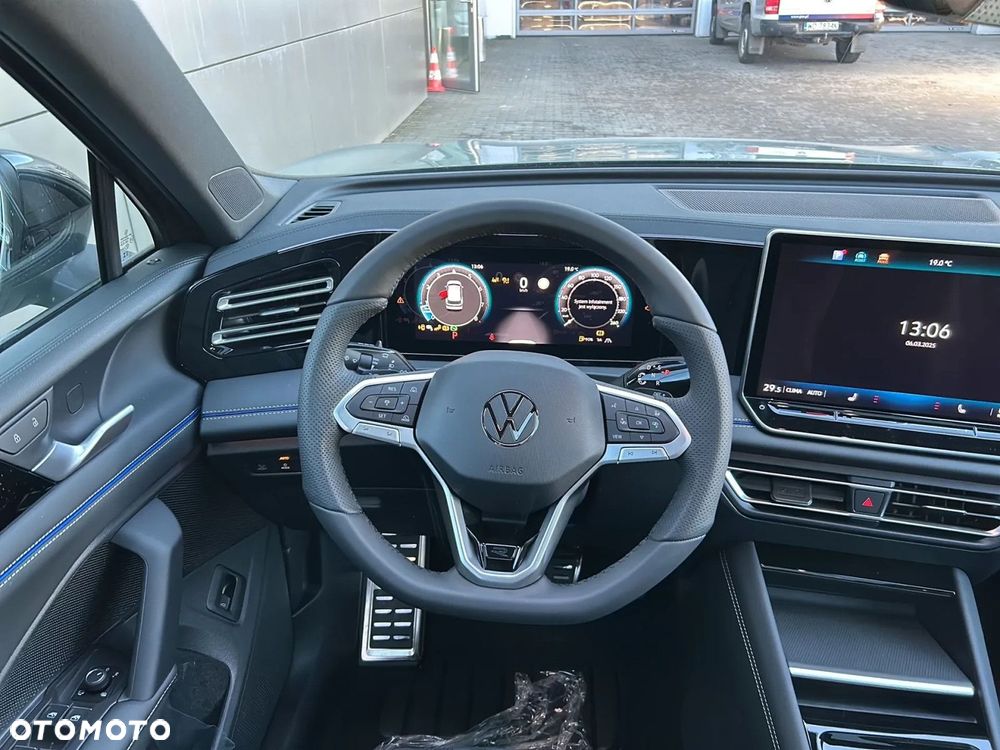 Volkswagen Tiguan - 13