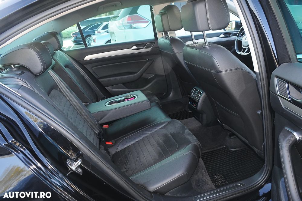 Volkswagen Passat 2.0 TDI DSG Highline - 8