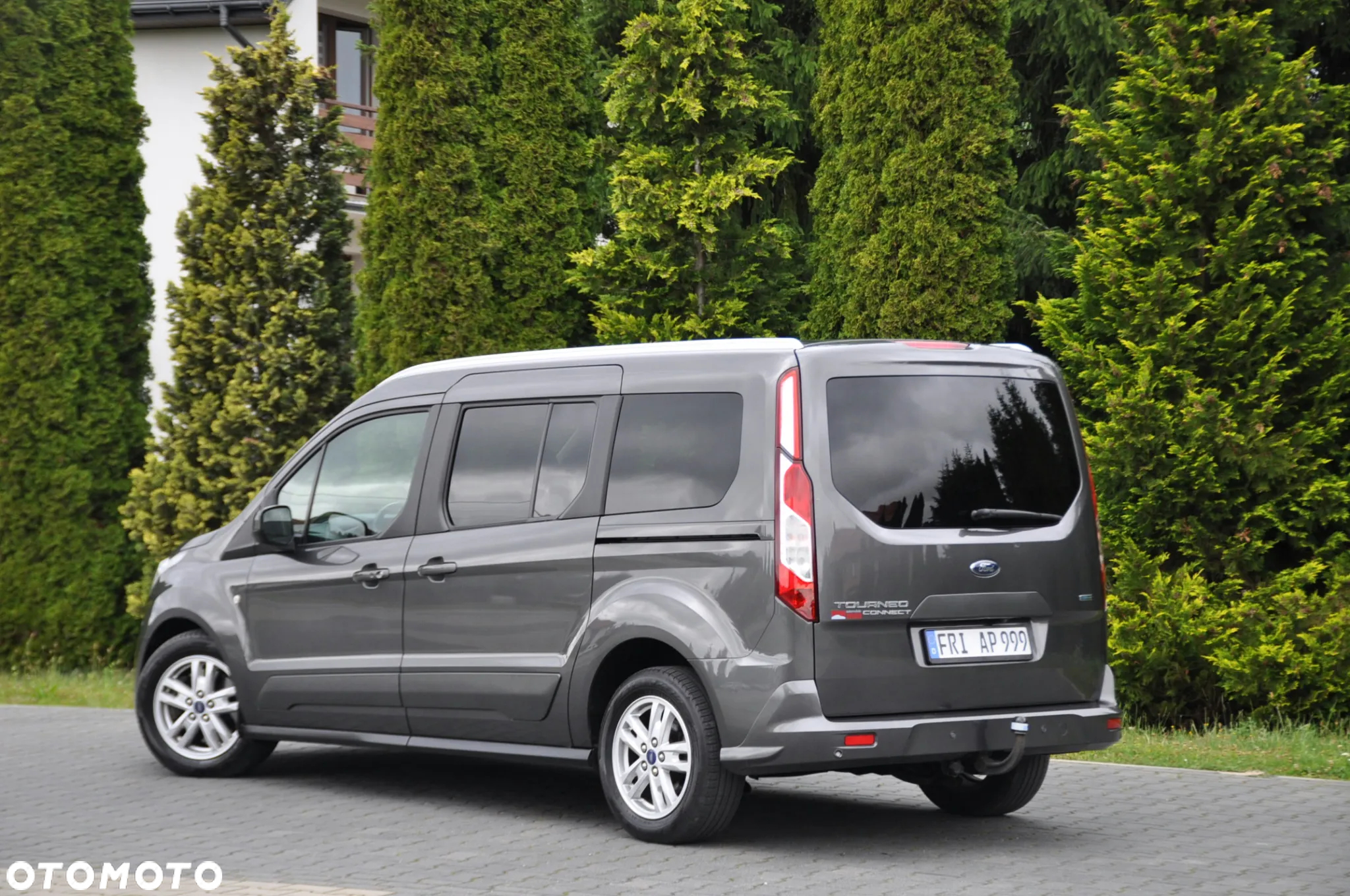 Ford Tourneo Connect 1.5 TDCi Start-Stop Titanium - 13