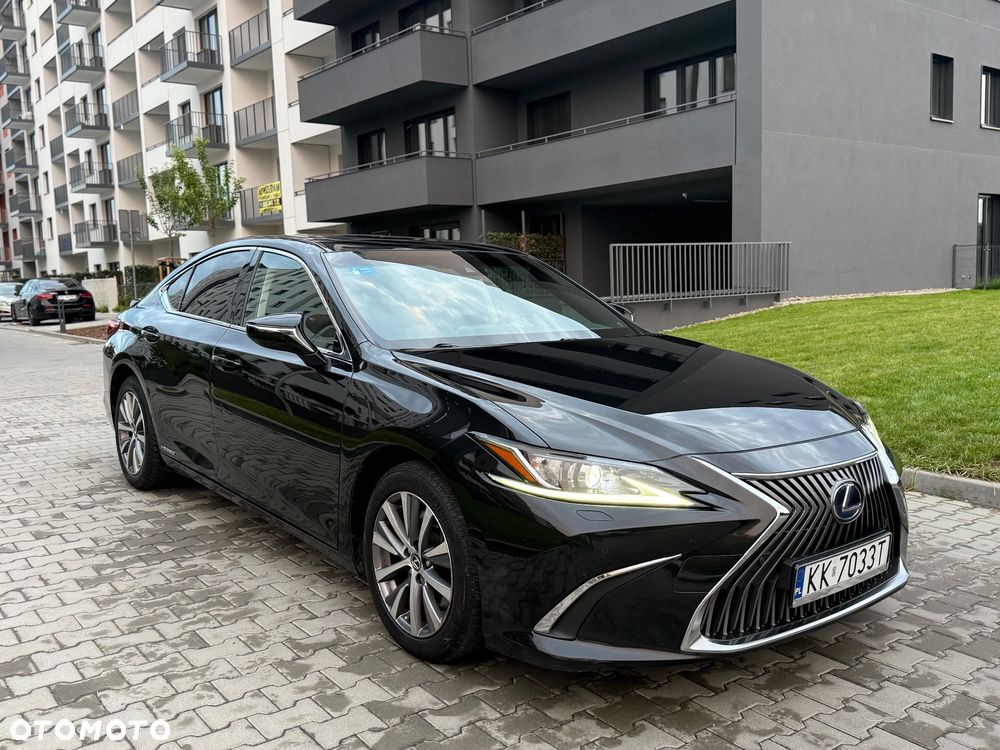 Lexus ES 300h Business Edition - 5