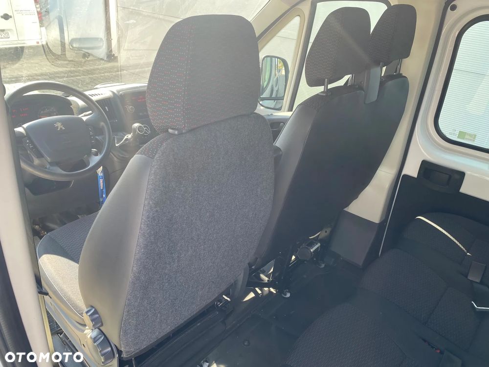 Peugeot BOXER Brygadówka (DOKA) + Skrzynia otwarta - 25
