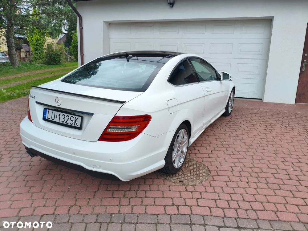Mercedes-Benz Klasa C 250 CGI BlueEff Sport - 5