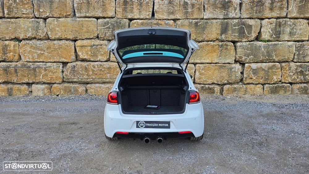 VW Golf - 50