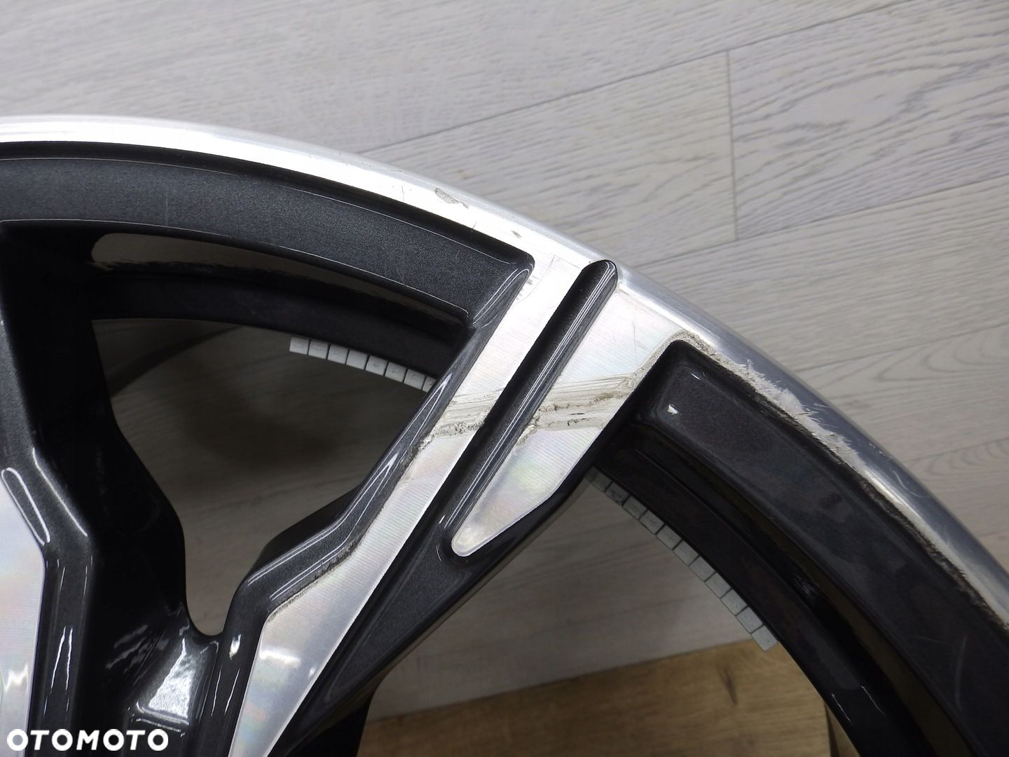 Felga BMW X1 X2 F39 F48 M-Pakiet E8Jx19H2 Et47 5x112 - 5
