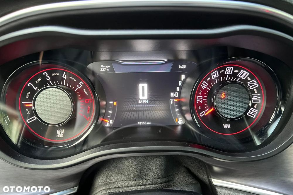 Dodge Challenger 5.7 R/T - 18