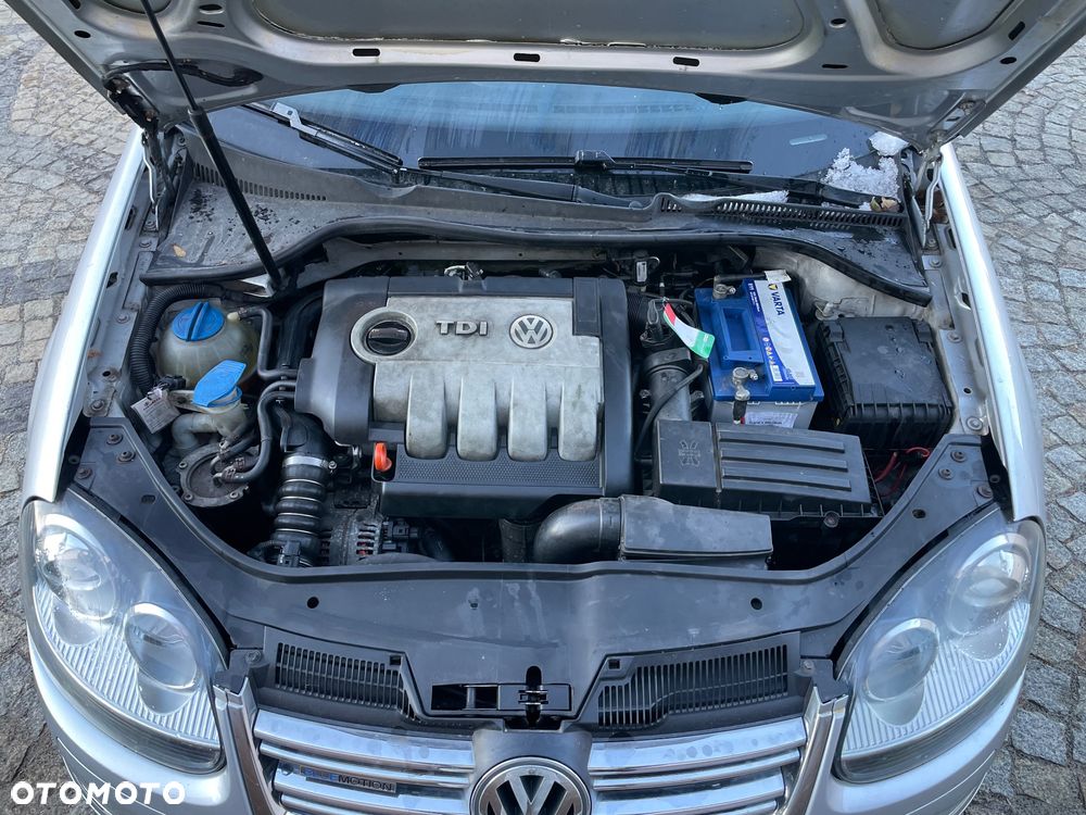 Volkswagen Golf - 20