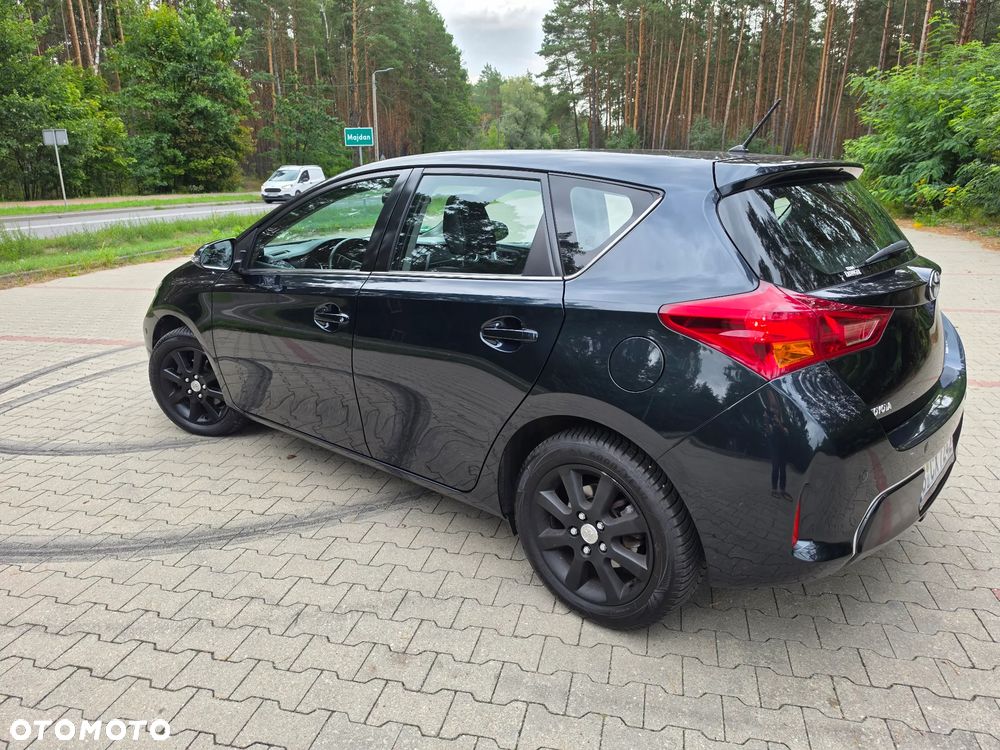Toyota Auris 1.6 VVT-i Executive - 9