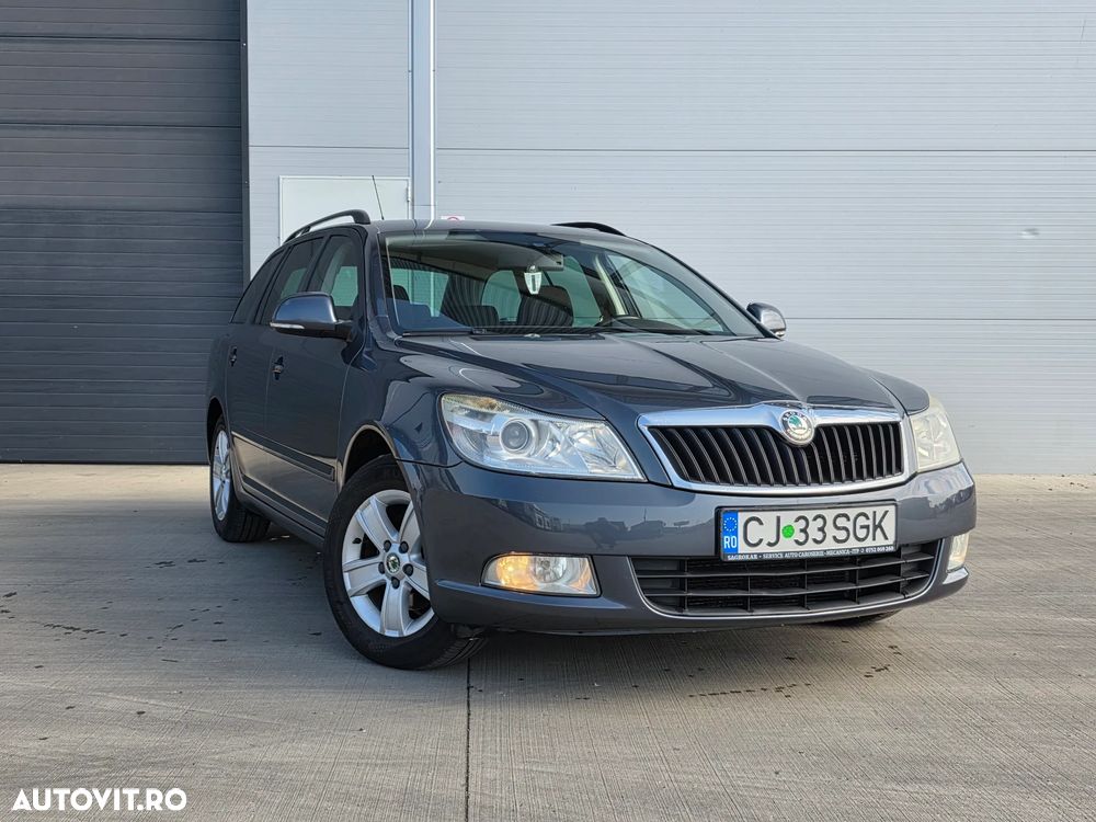 Skoda Octavia 1.6 TDI DPF Ambiente Green tec - 2