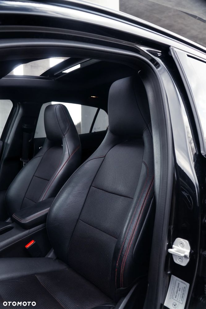 Mercedes-Benz GLA 45 AMG 4-Matic - 33