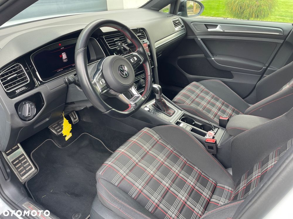 Volkswagen Golf 2.0 TSI BMT GTI Performance DSG - 16