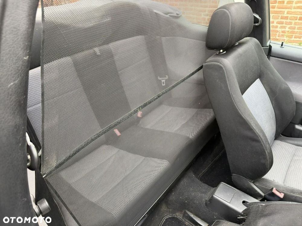 Volkswagen Golf Cabrio 2.0 Avantgarde - 23