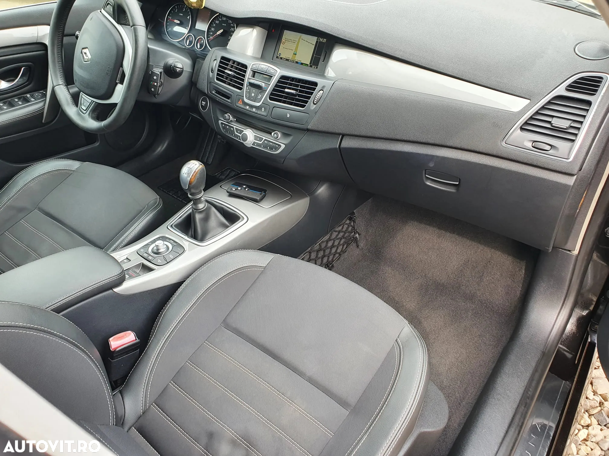 Renault Laguna Grandtour dCi 110 FAP Limited - 12