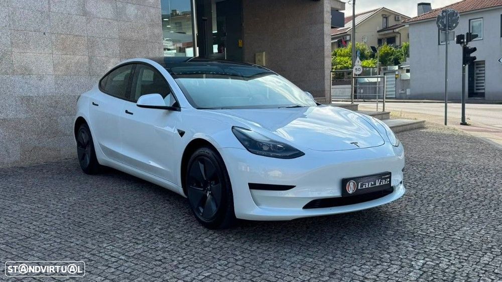 Tesla Model 3 Standard Range Plus RWD - 3
