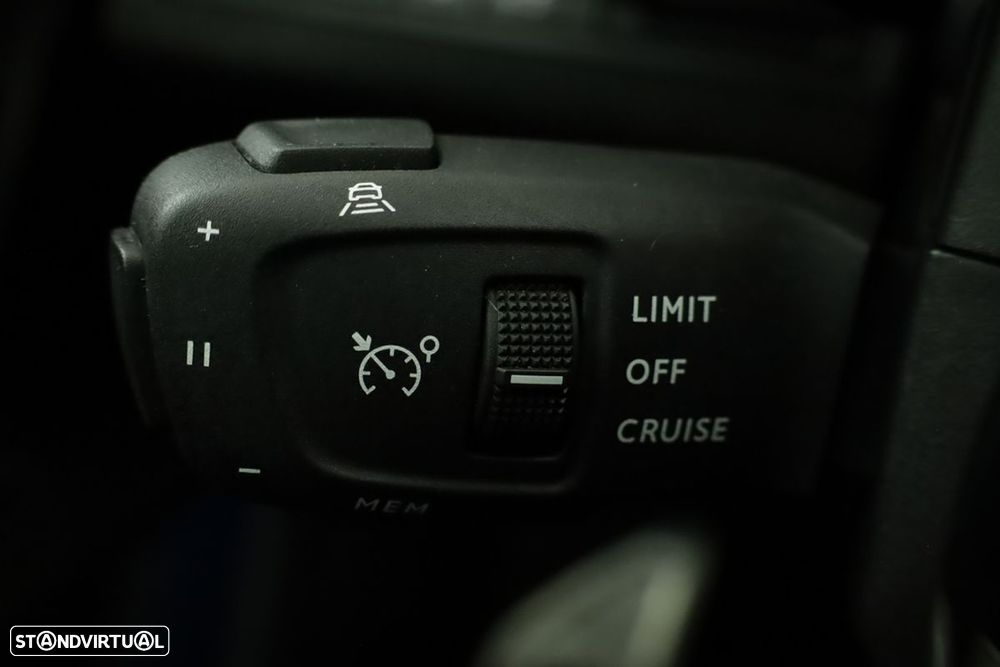 Peugeot 3008 1.2 PureTech GT EAT8 - 18