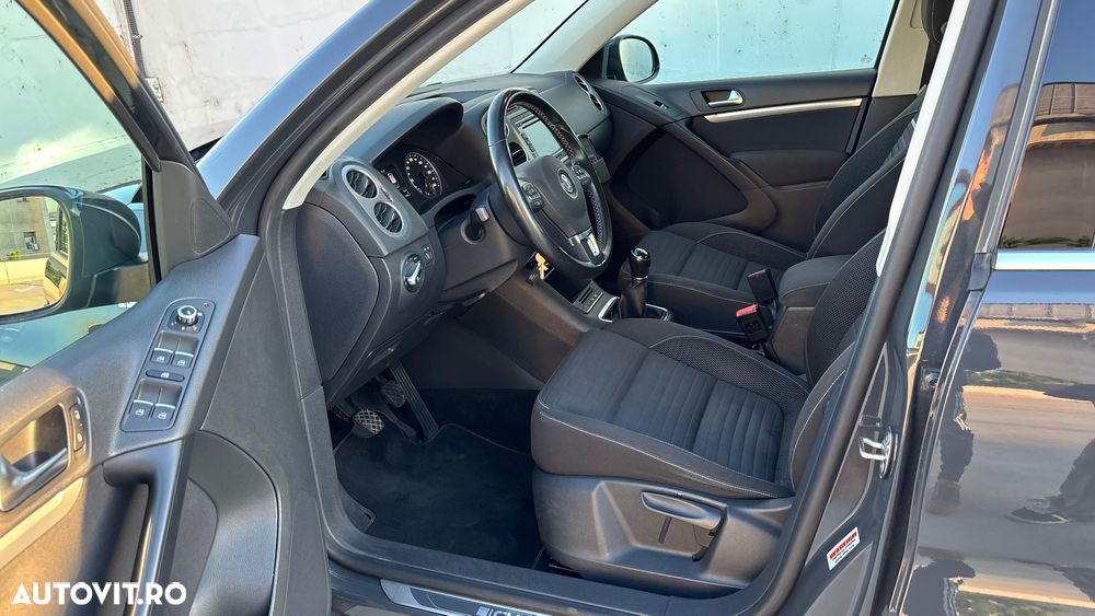 Volkswagen Tiguan 2.0 TDI 4Motion Sport & Style - 8