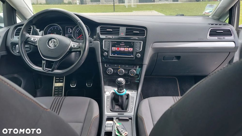 Volkswagen Golf 1.4 TSI BlueMotion Technology Allstar - 12