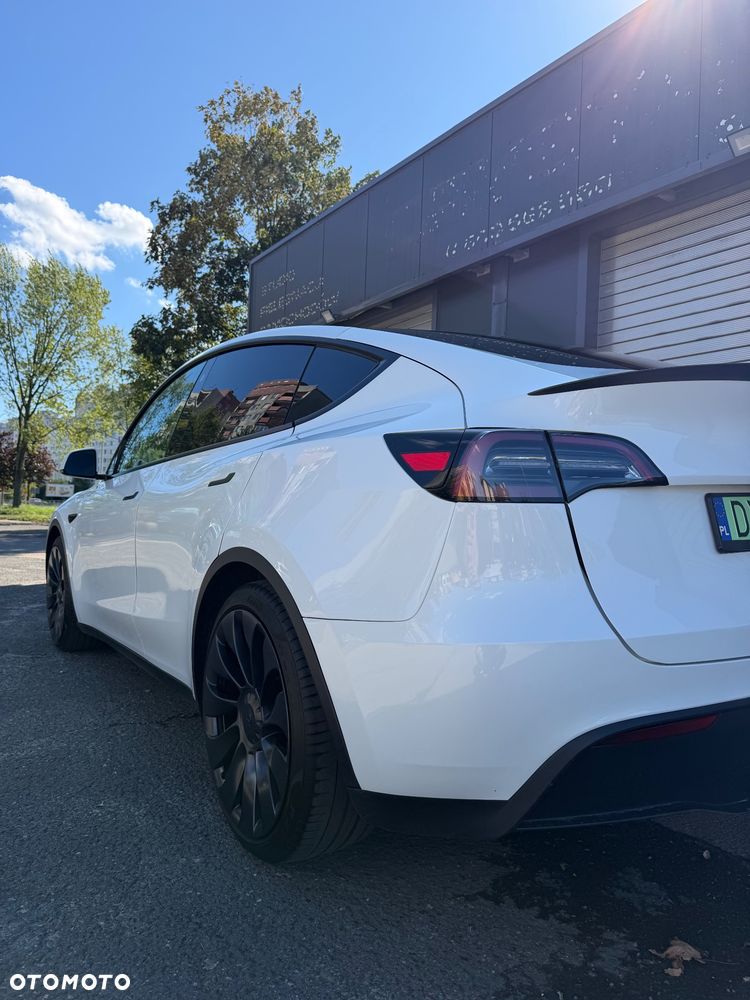 Tesla Model Y Performance AWD - 20