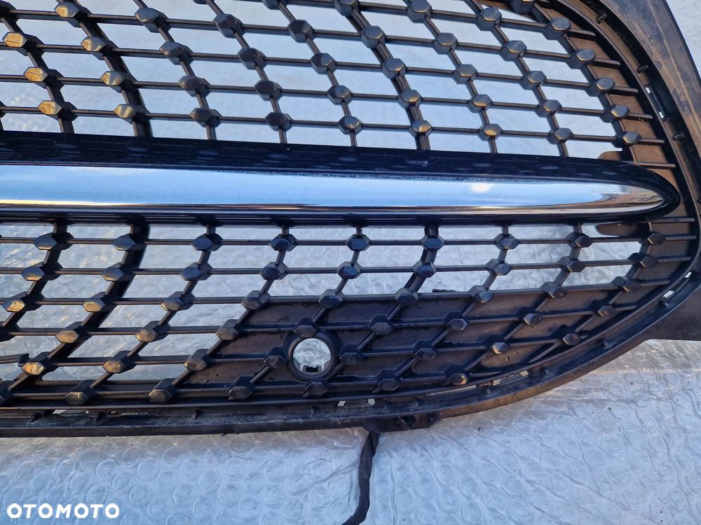 Mercedes A-Klasa W177 atrapa chłodnicy kratka instalacja radar komplet A1778880200 A1778859100 A0009058913 - 7