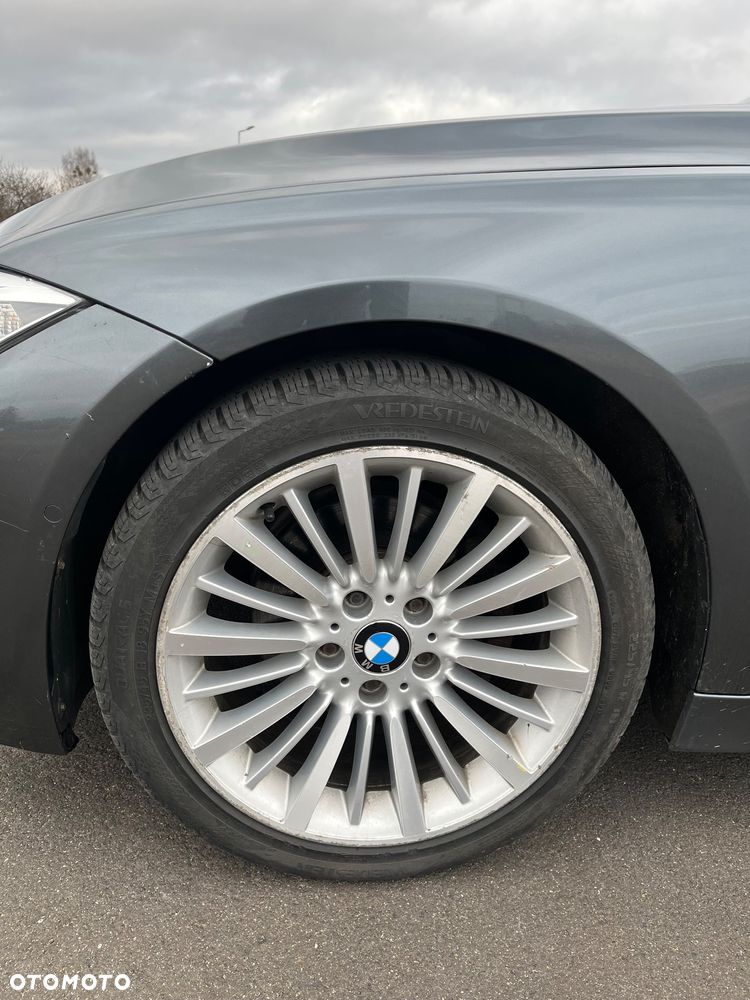 BMW Seria 3 328i xDrive Luxury Line - 4