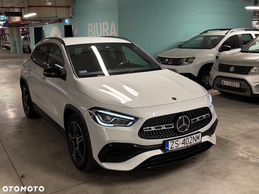 Mercedes-Benz GLA 200 AMG Line - 2