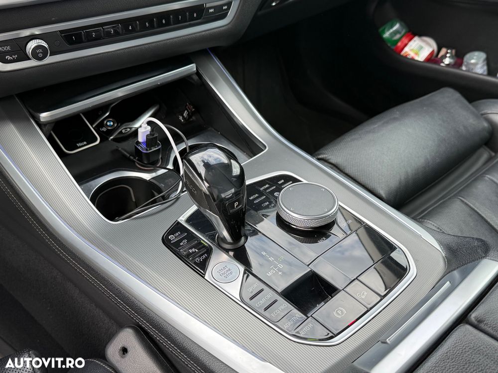 BMW X5 xDrive30d xLine - 24