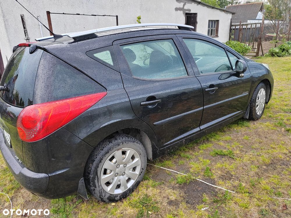 Peugeot 207 90 HDi FAP (Blue Lion) Filou - 8