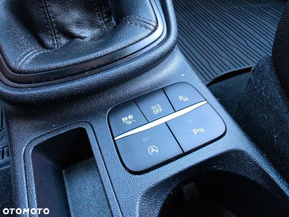 Ford Fiesta - 12