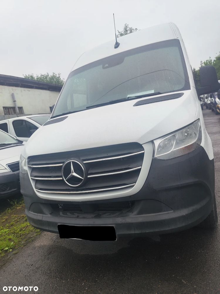 Mercedes-Benz SPRINTER - 4