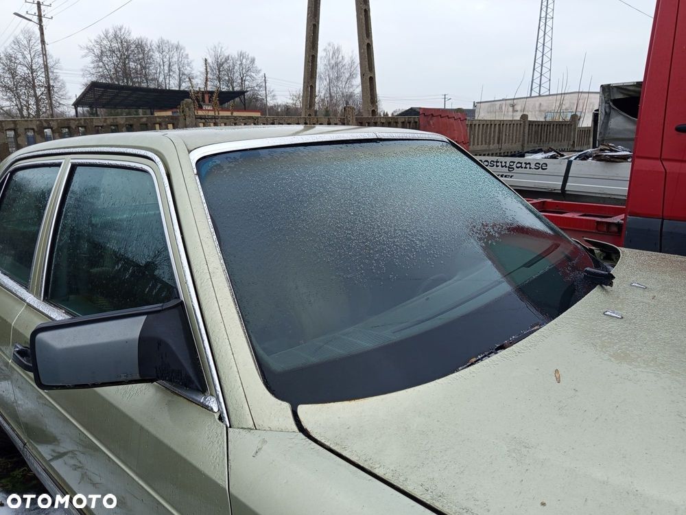 Błotniki Mercedes Benz w126 SE - 2