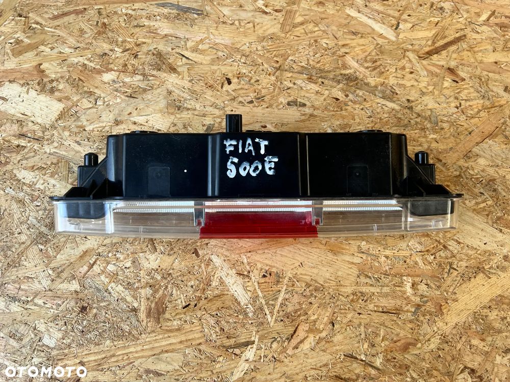 LAMPA TYLNA światło cofania FIAT 500 E 20r- 00521404210 - 4