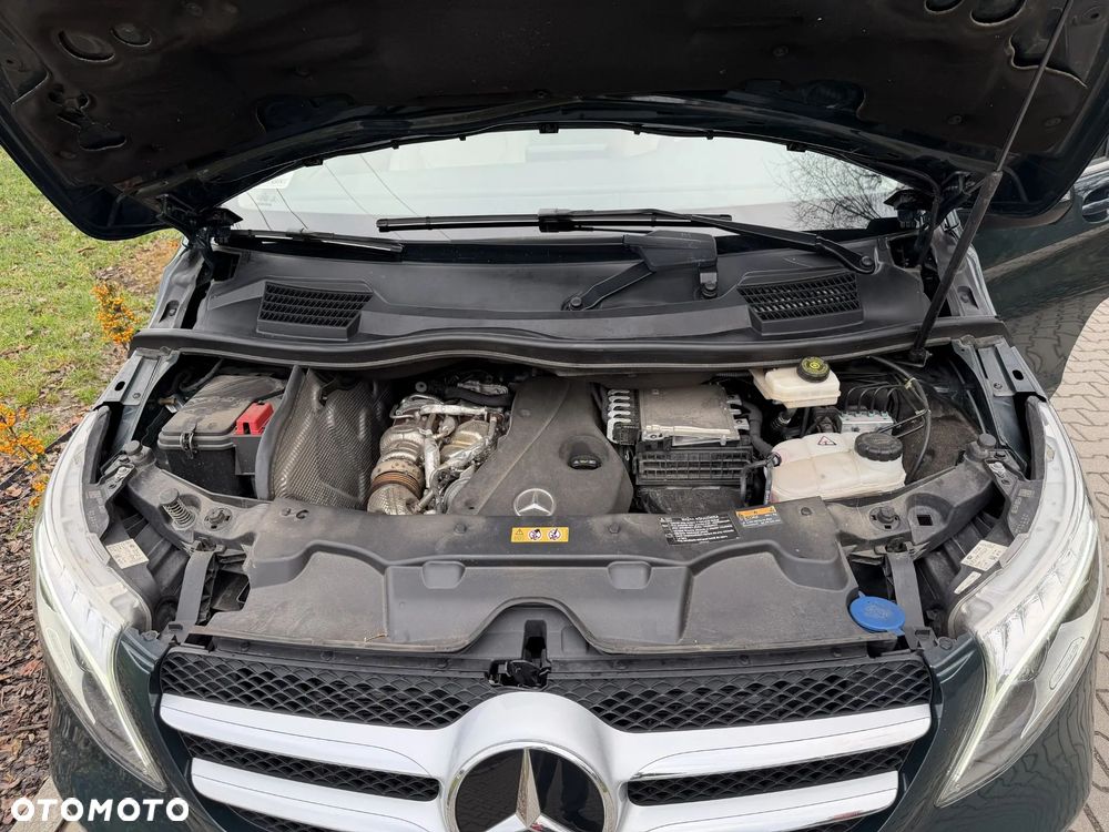 Mercedes-Benz Klasa V 250 d 4-Matic Avantgarde 9G-Tronic (d³ugi) - 32