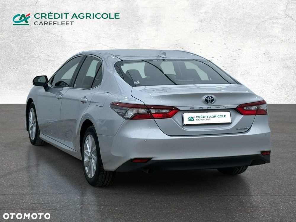 Toyota Camry - 8