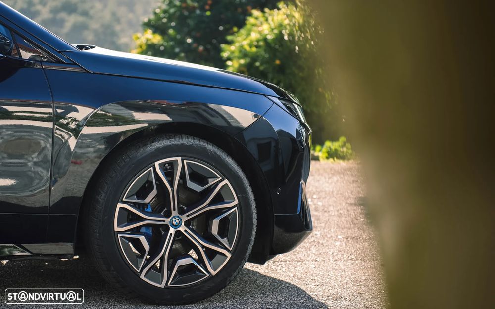 BMW iX xDrive40 - 7