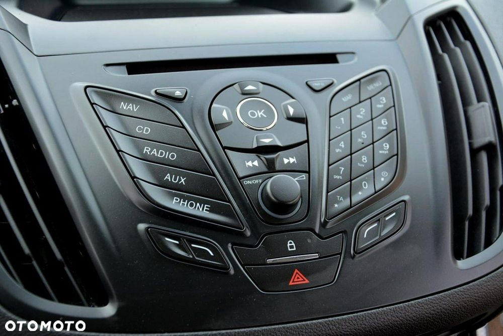 Ford Kuga 2.0 TDCi 4x4 Titanium - 26