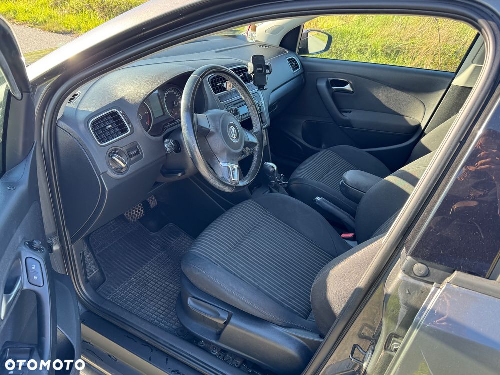 Volkswagen Polo 1.6 TDI DSG Highline - 9
