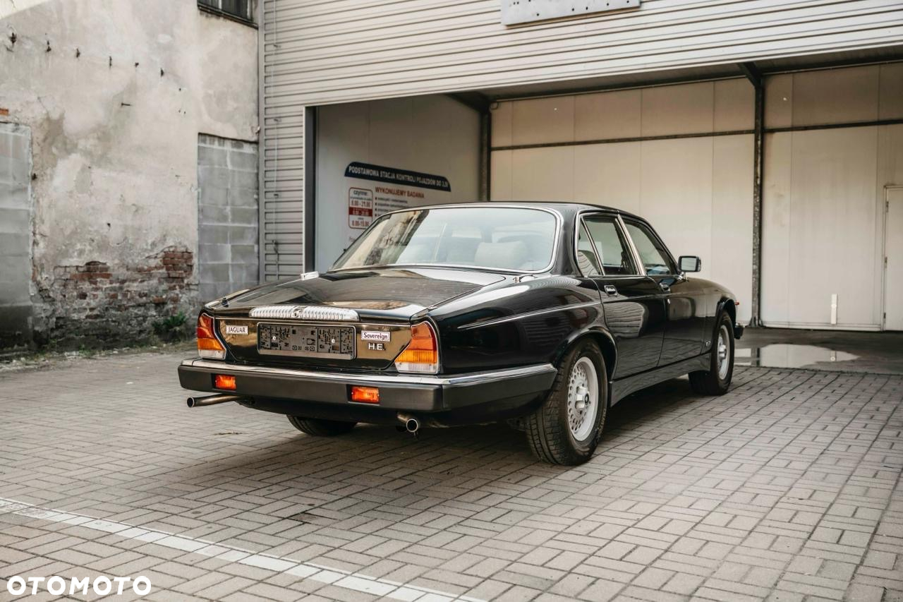 Jaguar XJ XJ12 6.0i - 10