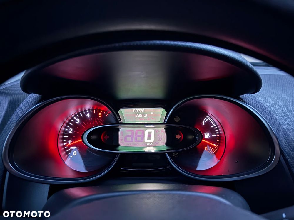 Renault Clio 1.5 dCi Zen - 24