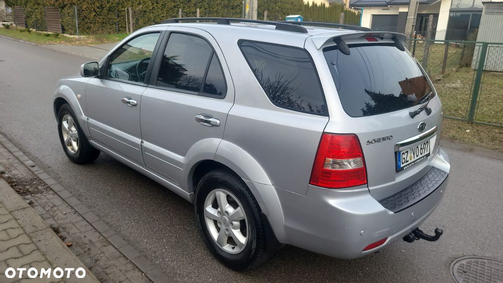 Kia Sorento 2.5 CRDi VGT LX - 6