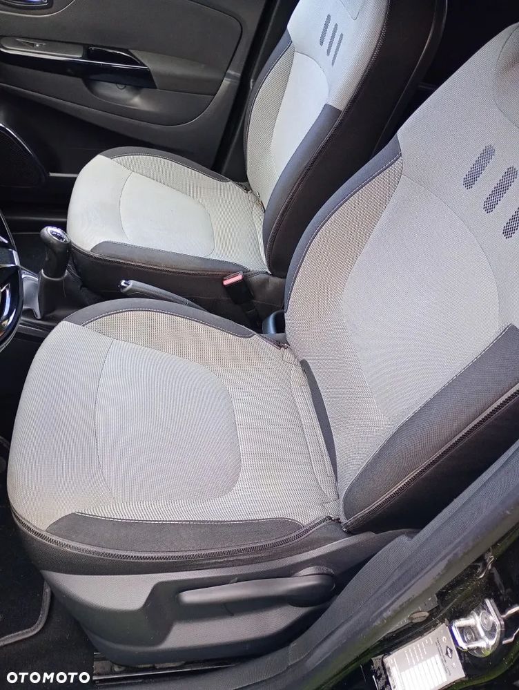 Renault Captur 1.5 dCi Energy Zen - 8
